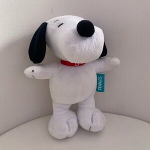 Peanuts Snoopy Plush Toy